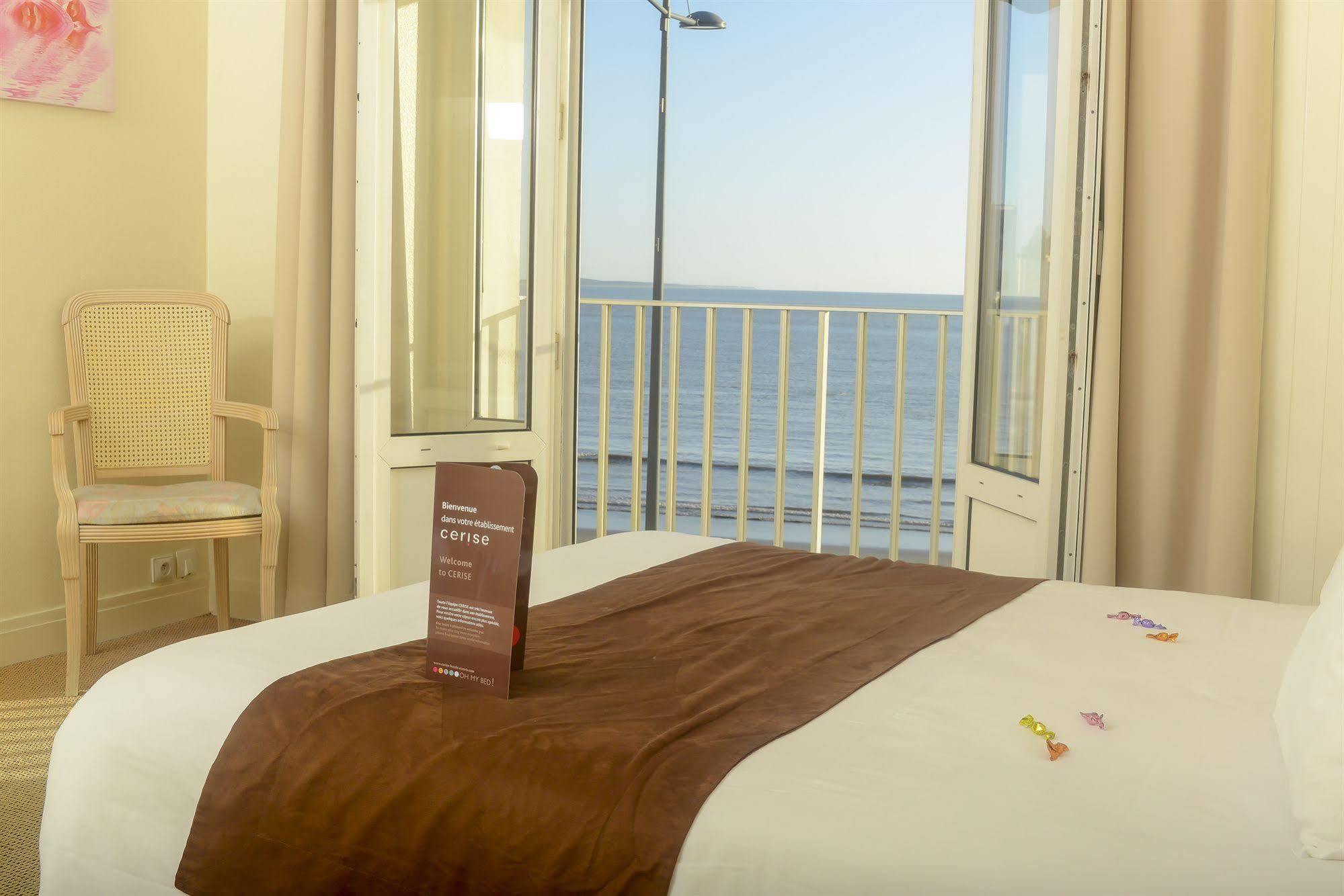 Cerise Royan - Le Grand Hotel De La Plage מראה חיצוני תמונה